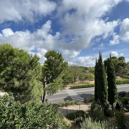 Mezzanine, Clim, Parking Prive, Et Commerces A 300m - Fr-1-702-8 *